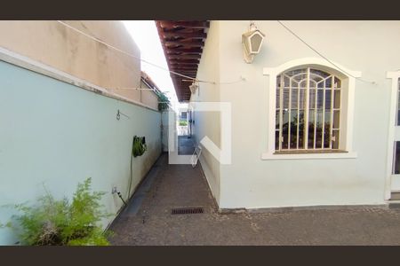 Casa à venda com 280m², 3 quartos e 5 vagasFachada