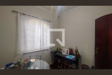 Casa à venda com 280m², 3 quartos e 5 vagasSala