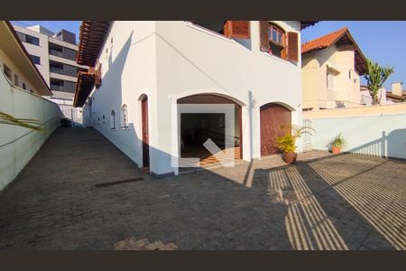 Casa à venda com 280m², 3 quartos e 5 vagasFachada