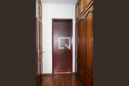 Casa à venda com 280m², 3 quartos e 5 vagasCloset da Suíte