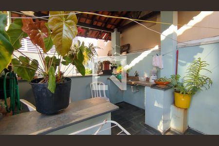 Casa à venda com 280m², 3 quartos e 5 vagasVaranda