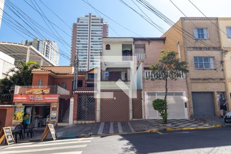Casa para alugar com 203m², 3 quartos e 2 vagasFachada