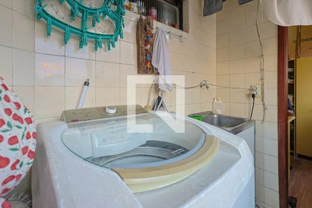 Apartamento à venda com 85m², 3 quartos e 2 vagas Apartamento à venda com 85m², 3 quartos e 2 vagasÁrea de serviço