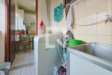 Apartamento à venda com 85m², 3 quartos e 2 vagas Apartamento à venda com 85m², 3 quartos e 2 vagasÁrea de serviço