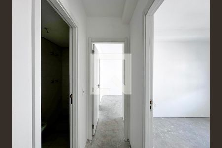 Apartamento à venda com 66m², 2 quartos e 1 vagaCorredor Quartos