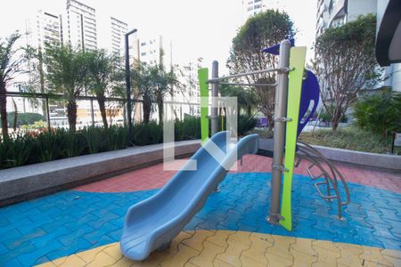 Apartamento à venda com 66m², 2 quartos e 1 vagaÁrea comum - Playground