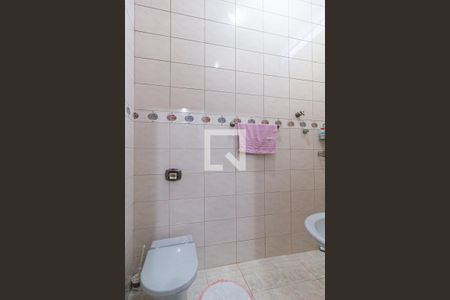 Casa à venda com 210m², 4 quartos e 1 vagaBanheiro 