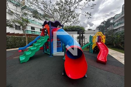 Apartamento à venda com 160m², 3 quartos e 2 vagas Apartamento à venda com 160m², 3 quartos e 2 vagasÁrea comum