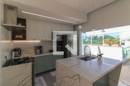 Apartamento à venda com 160m², 3 quartos e 2 vagas Apartamento à venda com 160m², 3 quartos e 2 vagasCozinha