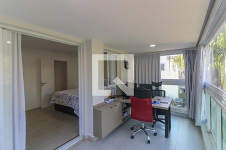 Apartamento à venda com 160m², 3 quartos e 2 vagas Apartamento à venda com 160m², 3 quartos e 2 vagasSuíte 1 Master - Varanda