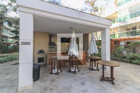 Apartamento à venda com 160m², 3 quartos e 2 vagas Apartamento à venda com 160m², 3 quartos e 2 vagasÁrea comum