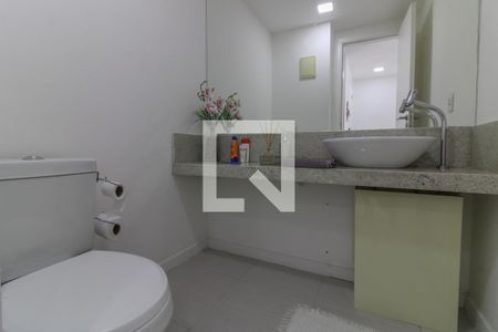 Apartamento à venda com 160m², 3 quartos e 2 vagas Apartamento à venda com 160m², 3 quartos e 2 vagasLavabo
