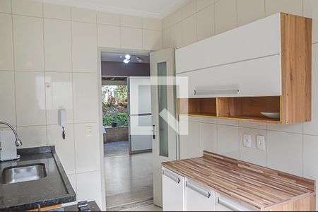 Casa de condomínio à venda com 128m², 3 quartos e 1 vagaCozinha e Área de Serviço