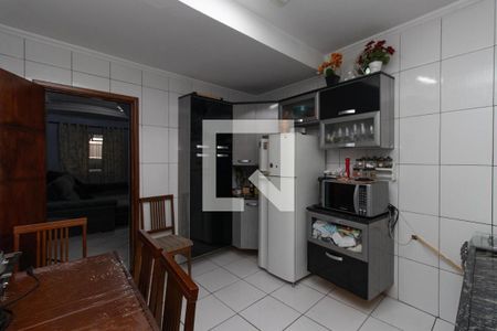 Casa à venda com 106m², 2 quartos e 2 vagas Casa à venda com 106m², 2 quartos e 2 vagasCozinha