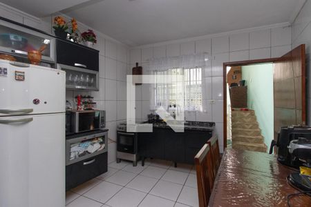 Casa à venda com 106m², 2 quartos e 2 vagas Casa à venda com 106m², 2 quartos e 2 vagasCozinha