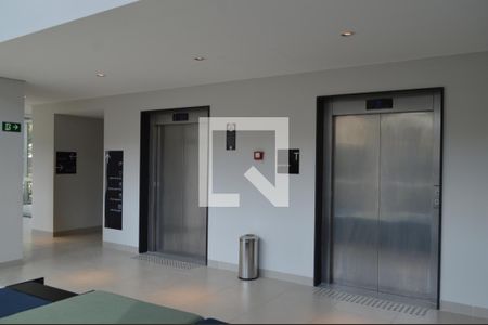 Apartamento à venda com 36m², 1 quarto e sem vagaElevadores