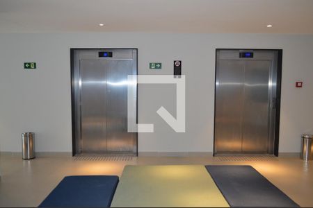 Apartamento à venda com 36m², 1 quarto e sem vagaElevadores