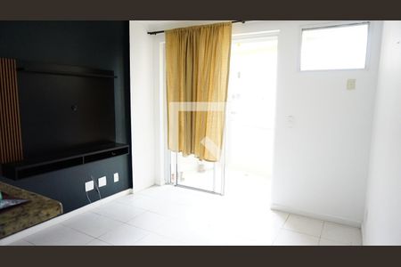 Sala de apartamento para alugar com 1 quarto, 47m² em Barra da Tijuca, Rio de Janeiro