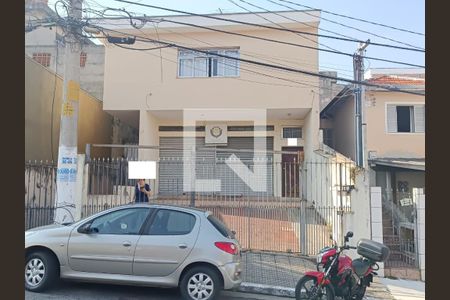 Casa à venda com 300m², 3 quartos e 5 vagas Casa à venda com 300m², 3 quartos e 5 vagasFachada