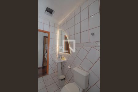 Casa à venda com 300m², 3 quartos e 5 vagas Casa à venda com 300m², 3 quartos e 5 vagasBanheiro