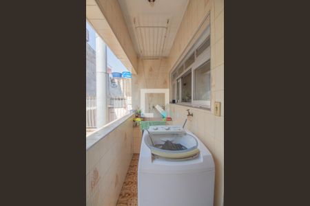 Casa à venda com 300m², 3 quartos e 5 vagas Casa à venda com 300m², 3 quartos e 5 vagasÁrea de serviço