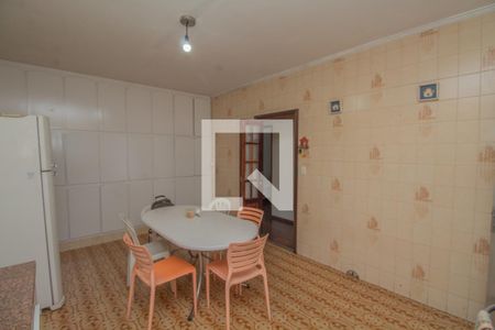 Casa à venda com 300m², 3 quartos e 5 vagas Casa à venda com 300m², 3 quartos e 5 vagasCozinha