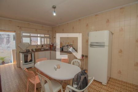 Casa à venda com 300m², 3 quartos e 5 vagas Casa à venda com 300m², 3 quartos e 5 vagasCozinha