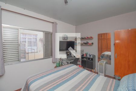 Casa à venda com 300m², 3 quartos e 5 vagas Casa à venda com 300m², 3 quartos e 5 vagasQuarto