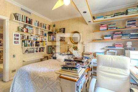 Apartamento à venda com 320m², 4 quartos e 4 vagasSuíte 2