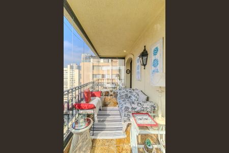 Apartamento à venda com 320m², 4 quartos e 4 vagasVaranda