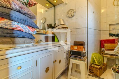 Apartamento à venda com 320m², 4 quartos e 4 vagasBanheiro da Suíte 1