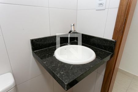 Casa à venda com 106m², 3 quartos e 2 vagas Casa à venda com 106m², 3 quartos e 2 vagasBanheiro Social