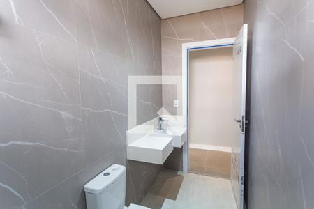 Casa à venda com 225m², 3 quartos e 4 vagas Casa à venda com 225m², 3 quartos e 4 vagasBanheiro Social no 2° Pavimento