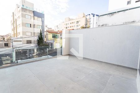 Casa à venda com 225m², 3 quartos e 4 vagas Casa à venda com 225m², 3 quartos e 4 vagasVaranda no 1° Pavimento