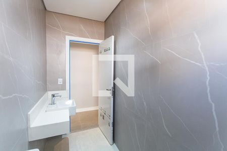 Casa à venda com 225m², 3 quartos e 4 vagas Casa à venda com 225m², 3 quartos e 4 vagasBanheiro Social no 2° Pavimento