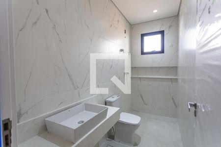 Casa à venda com 225m², 3 quartos e 4 vagas Casa à venda com 225m², 3 quartos e 4 vagasBanheiro da Suíte no 2° Pavimento