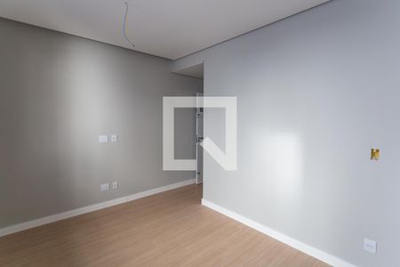 Casa à venda com 225m², 3 quartos e 4 vagas Casa à venda com 225m², 3 quartos e 4 vagasSuíte no 2° Pavimento