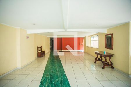 Apartamento à venda com 78m², 2 quartos e 1 vaga Apartamento à venda com 78m², 2 quartos e 1 vagaHall social