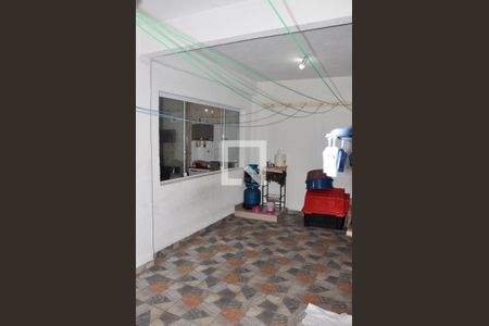 Casa à venda com 181m², 4 quartos e 2 vagasCasa 01 - Quintal e Área de Serviço