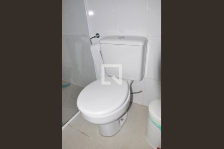 Casa à venda com 181m², 4 quartos e 2 vagasCasa 01 - Banheiro Social