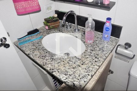 Casa à venda com 181m², 4 quartos e 2 vagasCasa 02 - Banheiro
