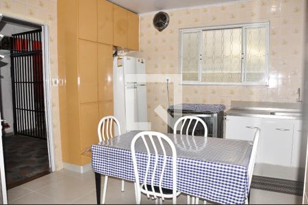 Casa à venda com 181m², 4 quartos e 2 vagasCasa 01 - Cozinha