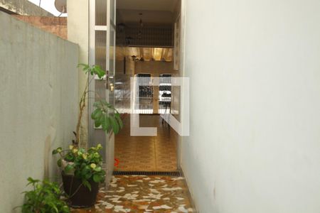 Casa à venda com 250m², 4 quartos e 3 vagasCorredor lateral