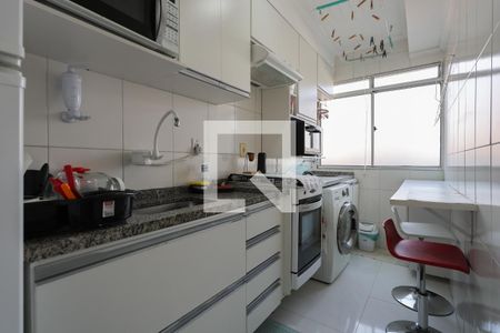 Apartamento à venda com 50m², 3 quartos e sem vagaCozinha e Área de Serviço