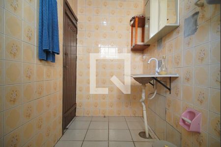 Casa à venda com 170m², 3 quartos e 5 vagas Casa à venda com 170m², 3 quartos e 5 vagasBanheiro