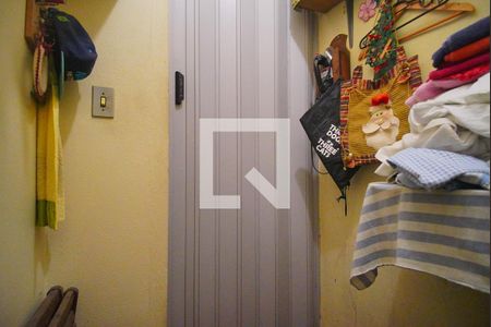 Casa à venda com 170m², 3 quartos e 5 vagas Casa à venda com 170m², 3 quartos e 5 vagasQuarto de Serviço