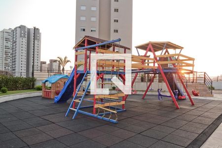 Apartamento à venda com 116m², 4 quartos e 3 vagas Apartamento à venda com 116m², 4 quartos e 3 vagasÁrea comum - Playground