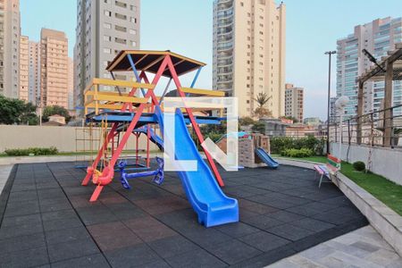 Apartamento à venda com 116m², 4 quartos e 3 vagas Apartamento à venda com 116m², 4 quartos e 3 vagasÁrea comum - Playground