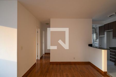 Sala de apartamento para alugar com 3 quartos, 65m² em Jardim Santa Emilia, São Paulo