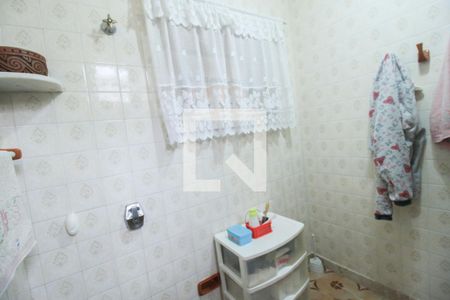 Casa à venda com 113m², 3 quartos e 1 vaga Casa à venda com 113m², 3 quartos e 1 vagaBanheiro